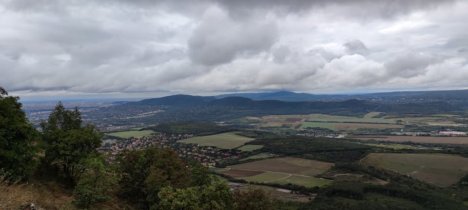 Kevélyek Távolbanézős túra