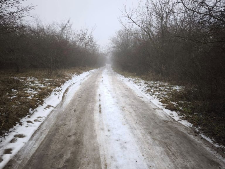 Fóti Somlyón nyomokban hófoltok