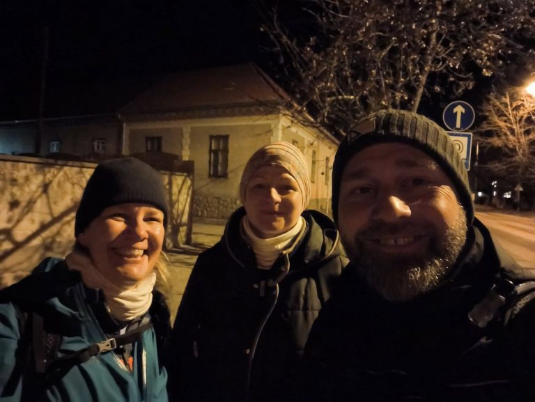 Hajnalban még frissen, vidáman vigyorgunk