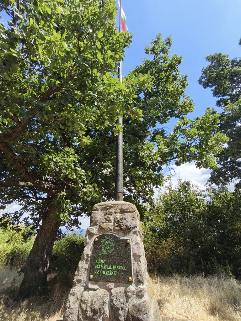 Emlékmű a Czibulka János Kőhegyi menedékháznál