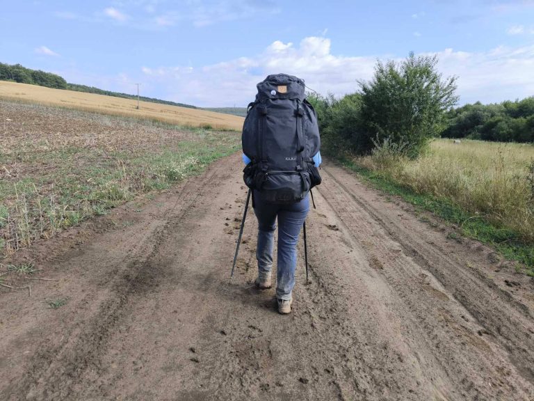 A változatosság kedvéért sárban
