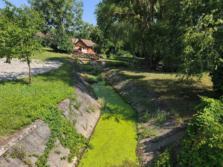 Vadász-patak, Irota