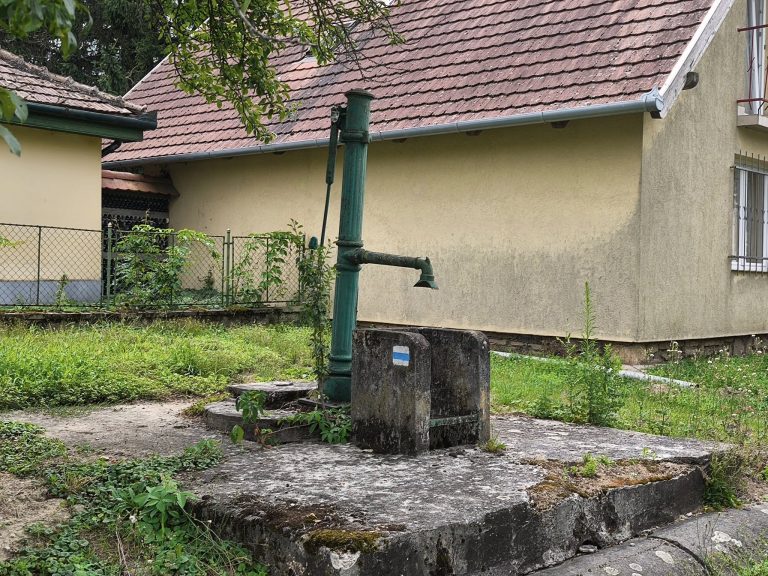 Szép volt ez a kút, de sajnos nem működött