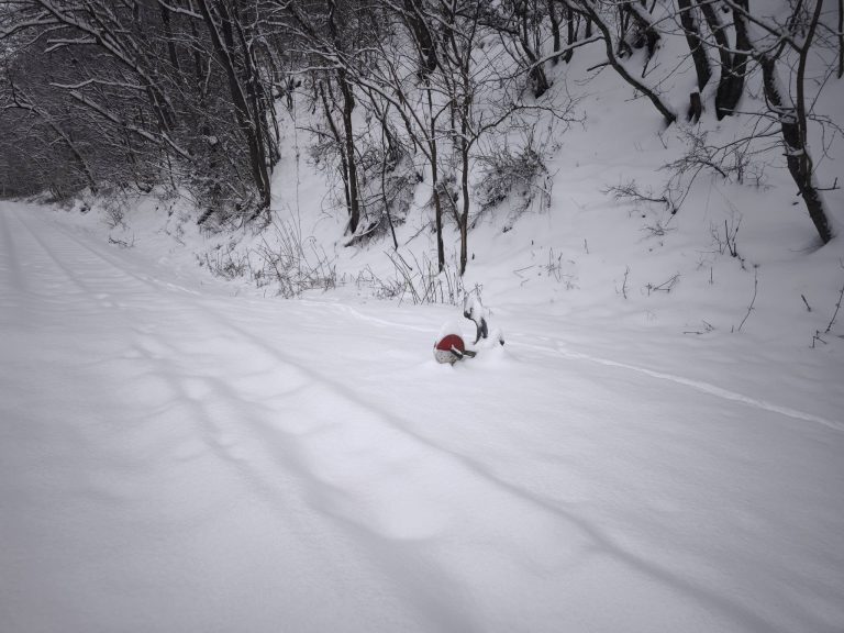 A váltót is betemette a hó