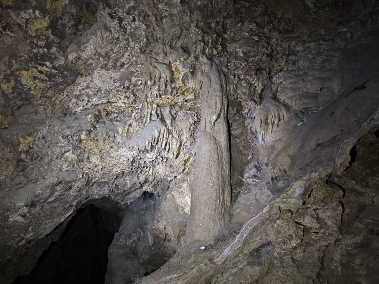 A Macska-barlang belülről