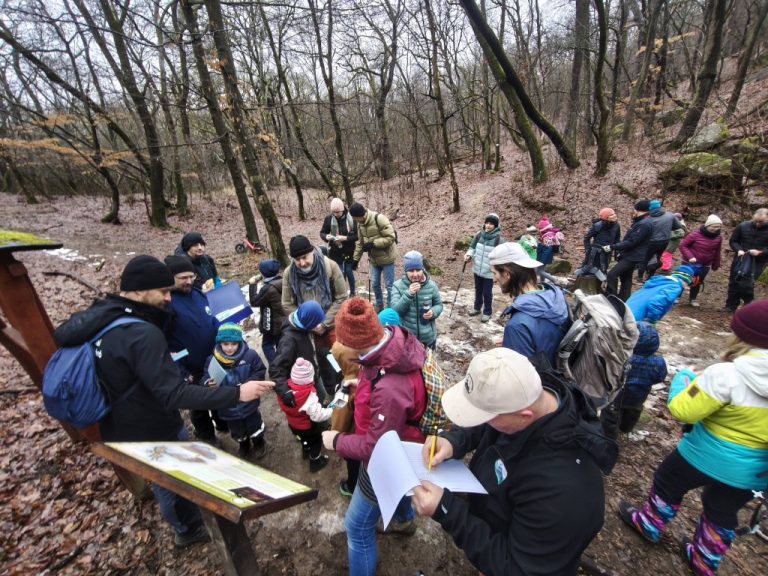 Itt kapta meg minden résztvevő a Sulikupás füzetet és az idei első pecsétet is