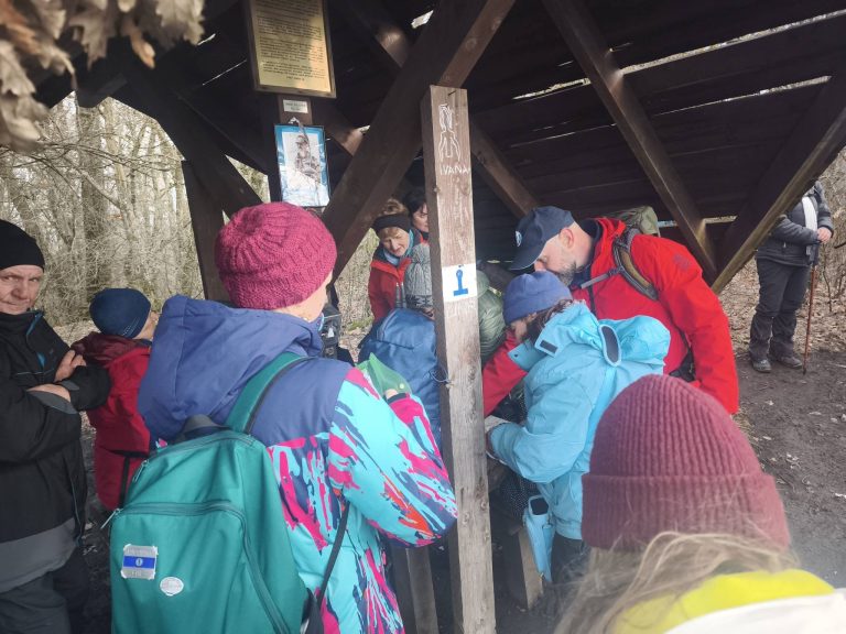 Pecsételés a Lokó-pihenőnél